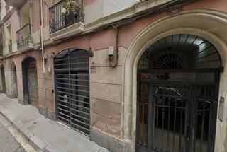 Etagenwohnung in Sant gil 6. Se vende piso okupa en calle sant gil 6 de barcelona barcelona.