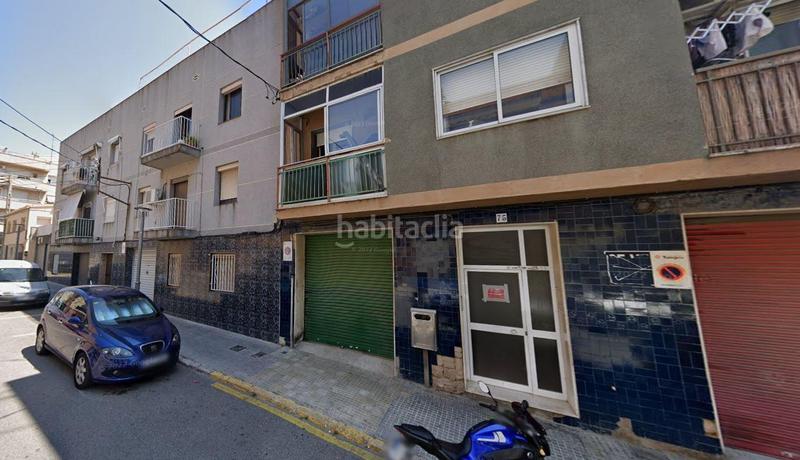 Foto 0a9c209a-b51a-46c1-9a90-11cc3dd9cd8c. Piso se vende piso okupa en calle vintiun 75 . en Tarragona