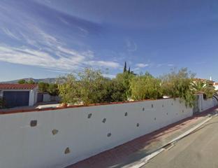Maison à Platja de Mont-roig. Se vende casa independiente okupada en calle josep maria de saga