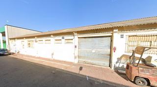 Nau industrial a Llevant. Se vende nave industrial okupa en carrer deivissa de reus tarrag
