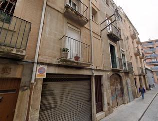 Appartement à Centre. Se vende piso okupa en calle eugeni mata 13 de reus tarragona.