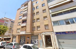 Pis a Ponent. Se vende piso okupa en calle alcalde joan bertran 21 de reus tar