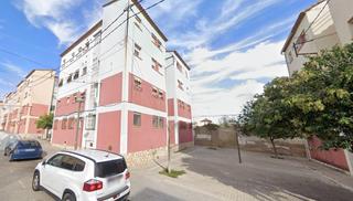 Appartement à Torreforta. Se vende piso okupa en calle tortosa 25 de torrefort tarragona.