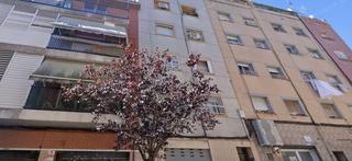 Apartament a Les Planes. Se vende piso okupado en illes canaries de les 6 lhospitalet de