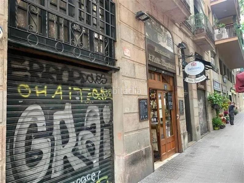 Foto 95794e14-48fa-43b1-8fd3-a0b2a385dce8. Local comercial se vende piso okupado en La Nova Esquerra de l´Eixample Barcelona