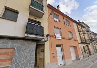 Pis a Jacint verdaguer 9. Se vende piso okupado en roda de ter barcelona