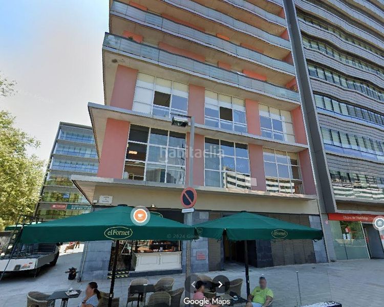 Foto f961f191-c652-4a5e-ac27-98ff6d509fd9. Aparcament cotxe a carrer pujades 362 a Diagonal Mar i el Front Marítim del Poblenou Barcelona