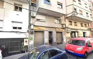 Piso en Carrer mina de la 33. Se vende piso okupado en calle de la mina 33 de l hospitalet de Piso en Carrer mina de la 33. Se vende piso okupado en calle de la mina 33 de l hospitalet de