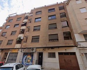 Pis a Calle  francesc oliver batlle 16. Se vende piso cesión de remate en c  francesc oliver batlle 16 d