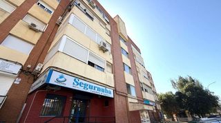 Pis a Calle  ARTESANOS 5