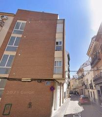 Flat in Tr general castaños 2. Se vende piso cesión de remate en c tr general castaños en jaén