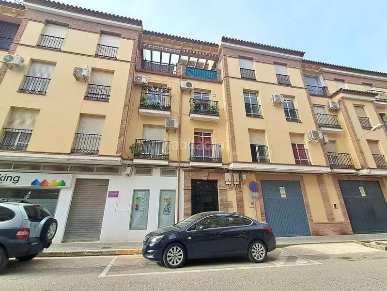 Foto ab46180b-8c9c-45bb-a4af-b5d47501ef46. Pis a calle baldomero jimenez 28 a Puente Genil
