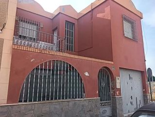 Flat in Calle mercado del alquian 33. Se vende piso cesión de remate en c mercado del alquian en almer