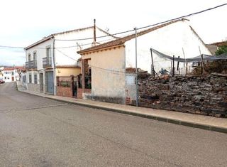 Casa a Calle huelva 17. Se vende casa  okupa en c huelva 17 de santa elena