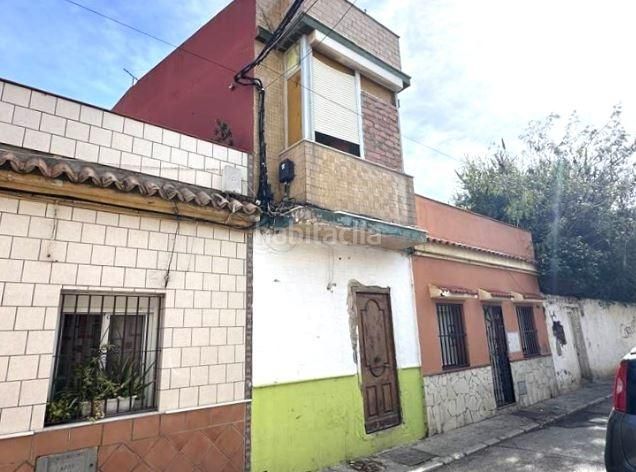 Foto 9151a34a-604f-445b-a7ef-4e497d525631. Casa adossada a calle italia a San Pedro-Gabriel Miró-María Guerrero Línea de la Concepción (La)