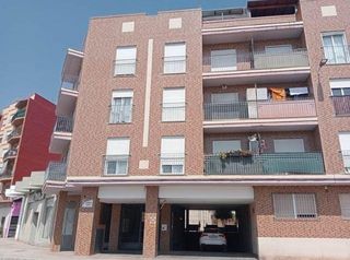 Pis a Avenida nyons 1. Se vende piso okupa en c nyons 1 de nules