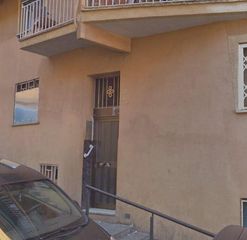 Pis a Carrer bruc 68. Se vende piso okupado en c bruc 68 de santa coloma de gramenet b