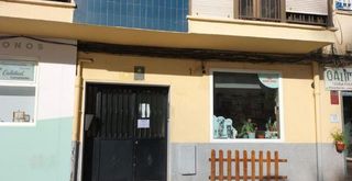 Pis a Avenida ildefonso marañón lavi 1. Se vende piso okupa en avenida ildefonso marañón lavi nº 1 sevil