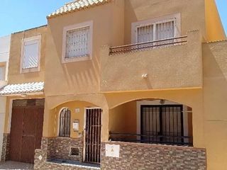 Etagenwohnung in Calle bitacora. Se vende piso okupado en calle bitacora nº 7 vícar almería