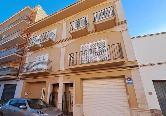 Foto 28174a0a-5bb6-4c34-8383-8fa1bd73e012. Casa adossada a calle germanes martinez 37 a Casco Antiguo Puçol