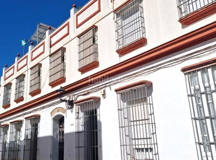 Foto 55c52a1e-b51b-47b3-ac88-5e6dc7a7ec7f. Casa adossada a calle vaqueros a Centro Puerto Real
