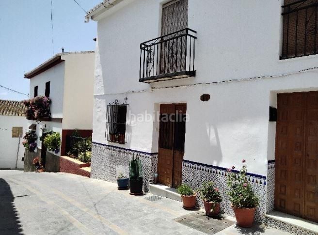 Foto cfea15f6-7a4b-44d1-bf06-d2bff00b8e71. Casa adossada a calle estacion a Almogía