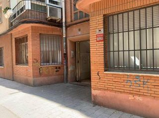 Pis a Carrer campoamor de 101. Se vende piso okupa en c campoamor 101 de sabadell, barcelona.