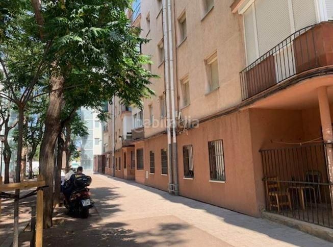 Foto b9fd3f9b-50bf-40e5-845b-0756e9468148. Pis a carrer Campoamor de 101 a Campoamor Sabadell