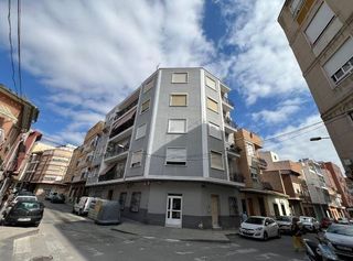 Flat in Calle calle numancia 33. Se vende piso okupado en c calle numancia 33 de cieza  murcia