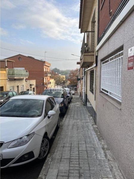 Foto b8eb8f46-7855-4bfd-ac0b-62a8bcb04599. Pis a calle cisa de la 22 a Poble Nou Sabadell