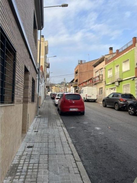 Foto e41cc88b-ca1d-4c09-b3f6-b5a728878ee0. Pis a calle cisa de la 22 a Poble Nou Sabadell