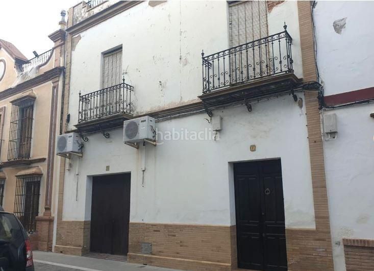 Foto 5c8f1378-4cbe-4f48-90cb-457c216999c4. Casa adossada a calle san fernando 7 a Lora del Río