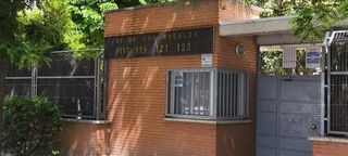 Etagenwohnung in Avenida av los rosales,119 esc 2 pl 2 pt a madrid (madrid). Se vende piso okupa en c av los rosales,119 esc2 pl2 pta