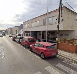 Nau industrial a Artesans 11. Se vende casa okupada en calle artesans 11 a de valls tarragona.