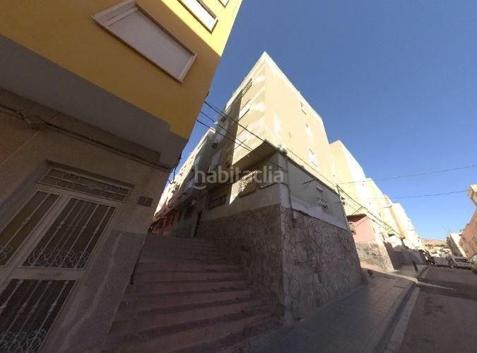 Foto 205e7ac1-de00-4c13-b381-493e9bf80610. Pis a calle fragata 2 a La Chanca - Pescadería Almería
