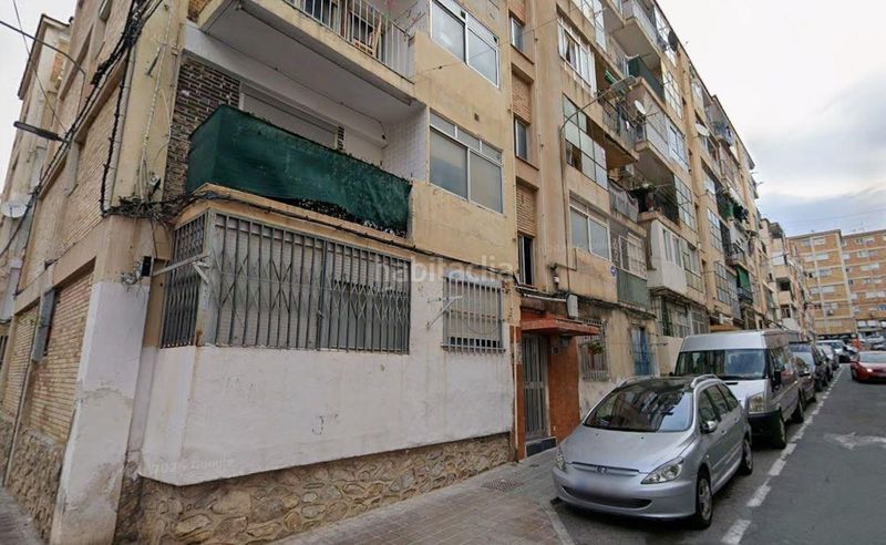 Foto a97e06c8-0e68-4316-ac06-f3dd373f218d. Pis a calle perla a Colonia Requena Alicante