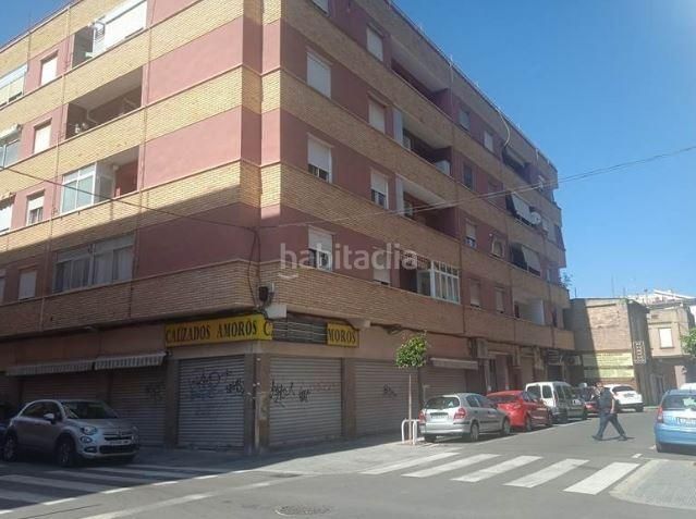 Foto 090c4210-4eef-4936-a108-2f2cedc97f6c. Flat in calle marques del turia in Benetússer