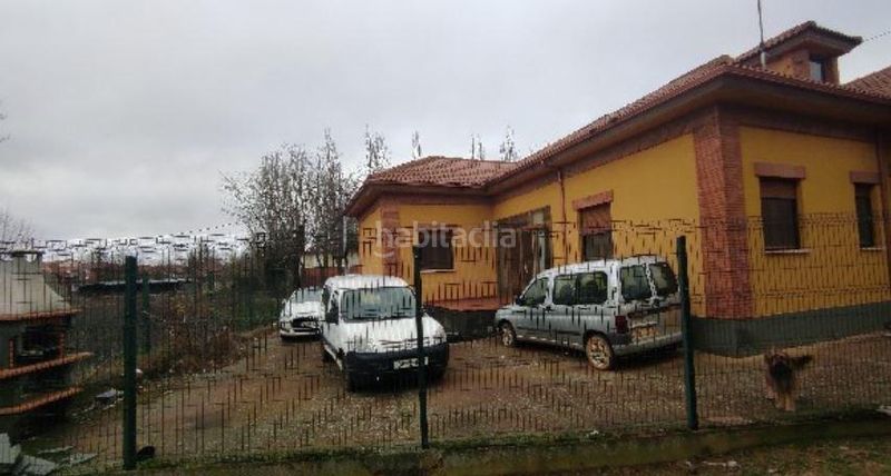 Foto 0b709055-c03d-4bc4-ba02-b0c6e3ccb2dc. Maison dans carretera leon dans Gordaliza del Pino