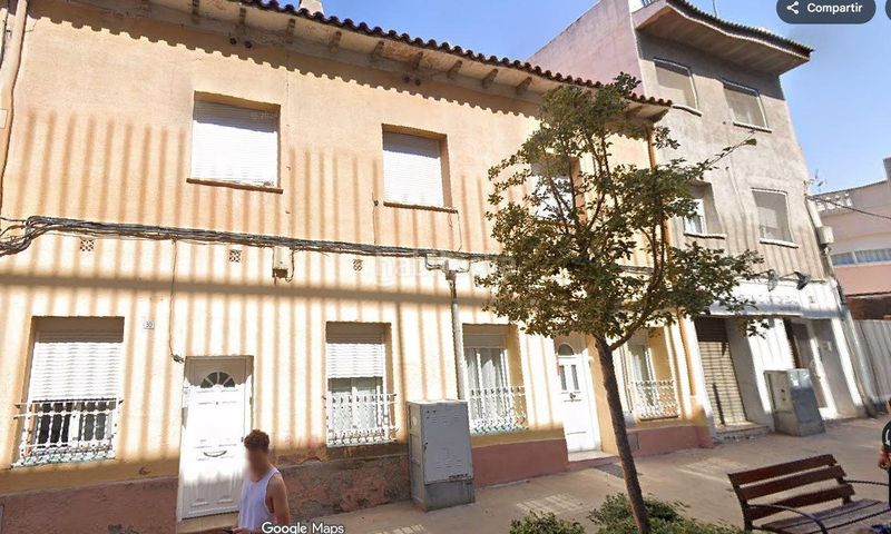 Foto 5aa8ad5d-09eb-4f41-b9d9-5429b472517a. Casa a carrer valles 26 a Col·legis Nous Mollet del Vallès