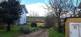 Maison jumelée à Astillero-diseminado. Se vende casa adosada okupa en c astillerodiseminado  de as