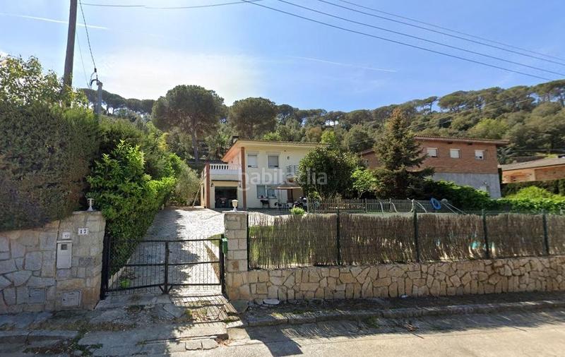 Foto 08e92a58-c774-4007-9e1f-0263145c8e86. Chalet in carrer sant esteve in Vilanova del Vallès