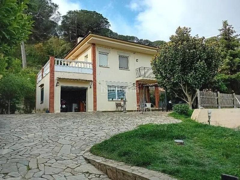 Foto d090f99e-eeeb-4fa6-9d21-94ae31827bea. Chalet in carrer sant esteve in Vilanova del Vallès