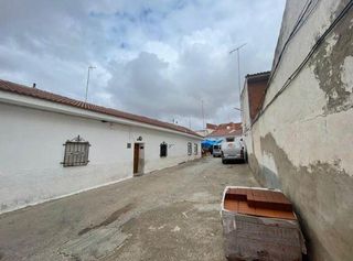Reihenhaus in Calle calle alamillo 35. Se vende casa adosada okupa en c calle alamillo 35 de puebla
