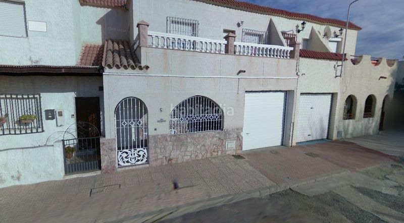 Foto c856057b-8224-4a91-887b-f74b324d1b45. Casa aparellada a calle traiña 5 a La Chanca - Pescadería Almería
