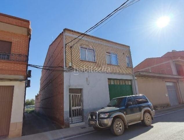 Foto 32a46b5d-a4a2-4e12-9d1b-443607dfe950. Casa a avenida aldeanueva 53(a) a Rincón de Soto