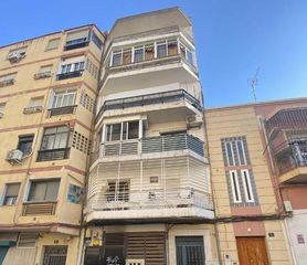 Pis a Calle humilladero 3. Se vende piso okupa en c humilladero 3 de almería
