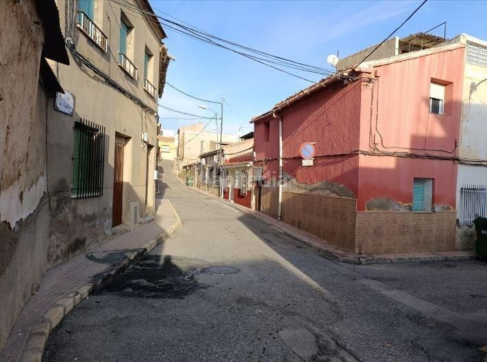 Foto 3f3d93bd-50cb-496f-9801-1e2ce3af271d. Casa adossada a calle montero 8 a Totana