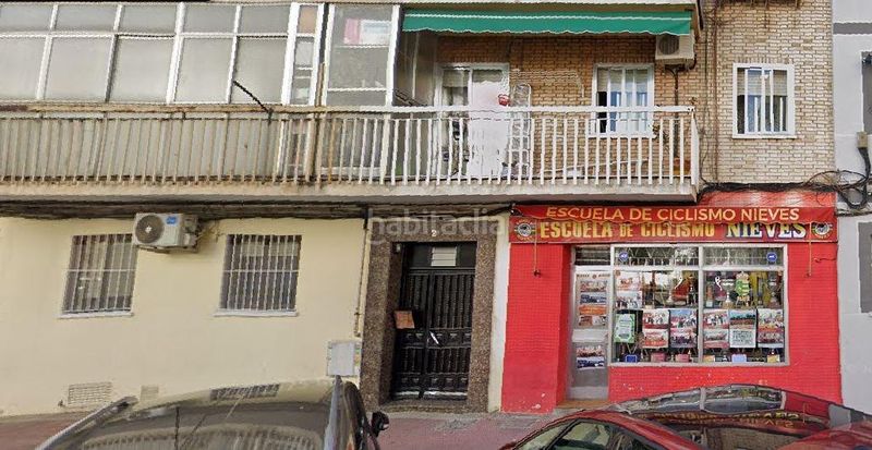 Foto f6025ec7-e6b2-4b49-8408-f74c4d100fd1. Pis a tr pio xii 2 a Pintores-Ferial Parla