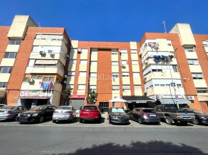 Foto f61c18f5-4d6d-4012-9a78-c27f07be324f. Pis a calle artesanos a La Orden Huelva