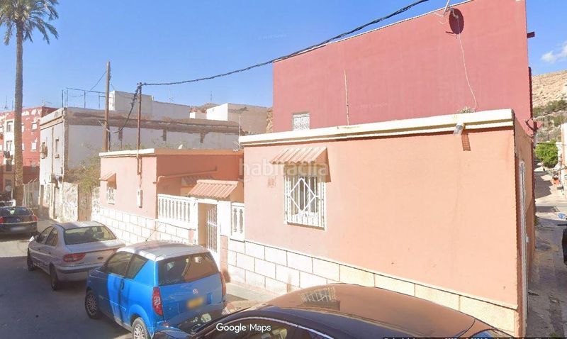 Foto 47bbd1c3-f7da-4e2b-95c7-69bf1f76eeb2. Casa adossada a calle ruano 19 a La Chanca - Pescadería Almería